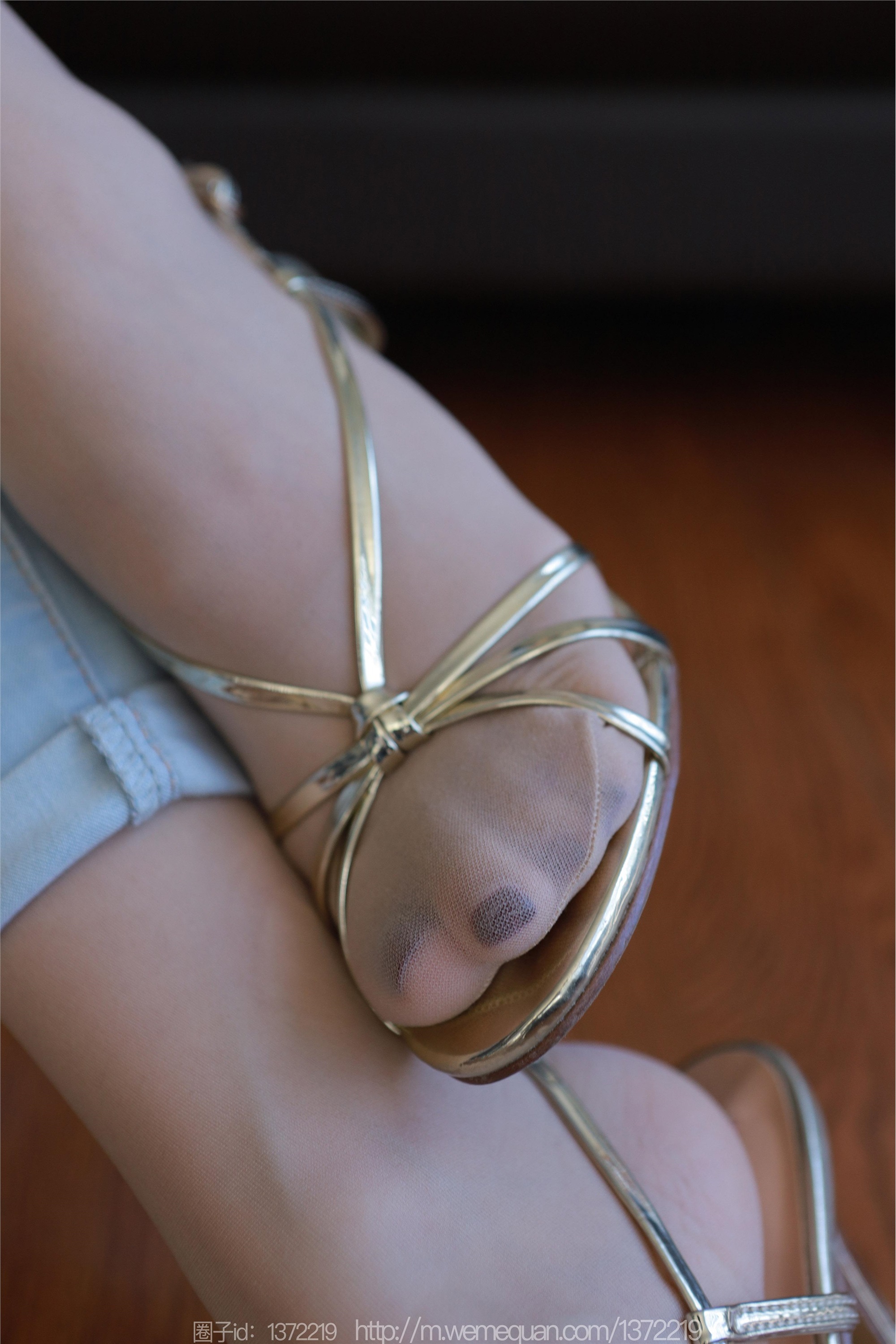 IESS异思趣向  2023.09.04 丝享家 1524 兔兔《白T牛仔裤里丝》